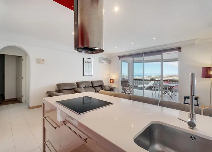 3 Bedrooms Heated Pool Апартаменты Адехе