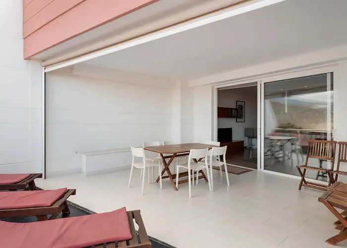 3 Bedrooms Heated Pool *