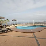 3 Bedrooms Heated Pool Адехе