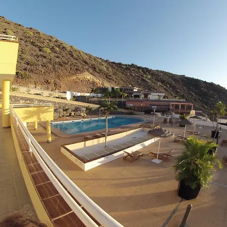 3 Bedrooms Heated Pool Apartamento *