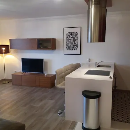 3 Bedrooms Heated Pool Lägenhet *