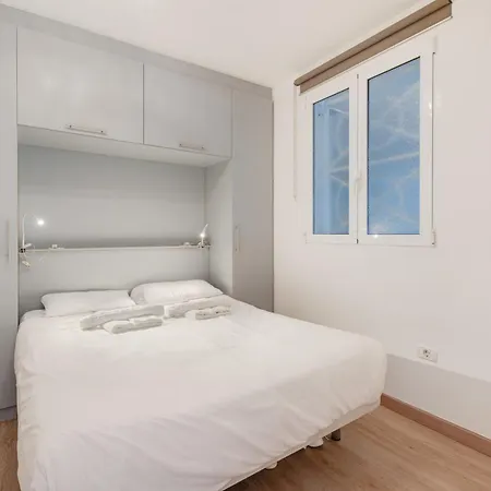 아파트 3 Bedrooms Heated Pool