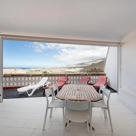 3 Bedrooms Heated Pool Apartamento *