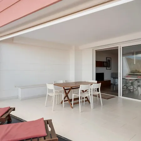 アパート 3 Bedrooms Heated Pool アデヘ